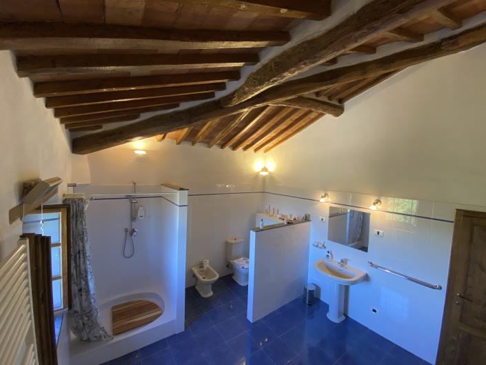 Image No.28-7 Bed Farmhouse for sale