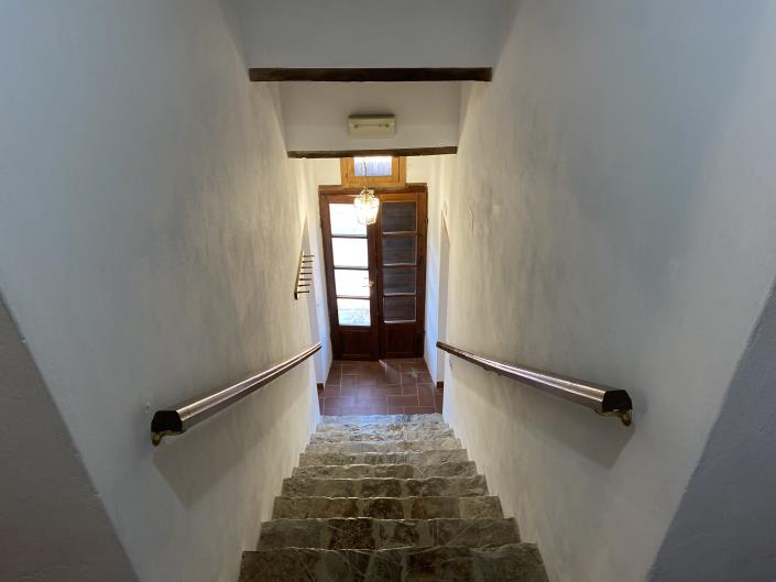 Image No.30-7 Bed Farmhouse for sale