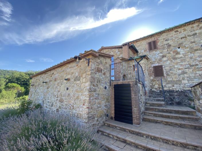 Image No.37-7 Bed Farmhouse for sale