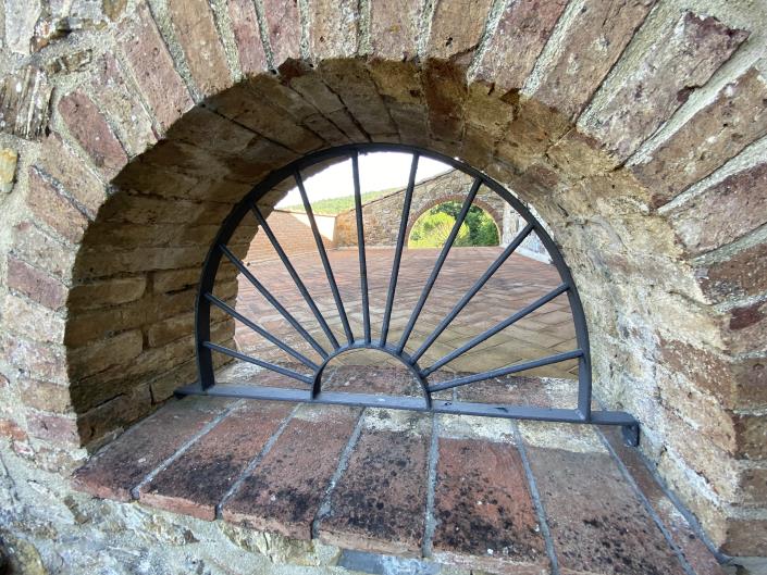 Image No.39-7 Bed Farmhouse for sale