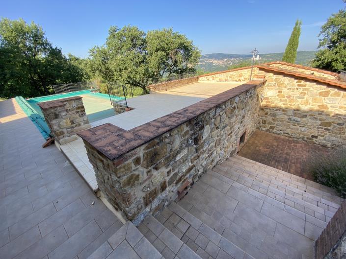 Image No.42-7 Bed Farmhouse for sale