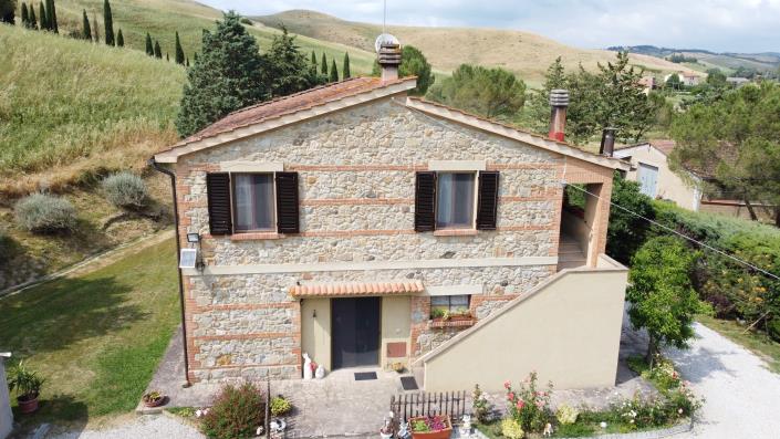 Image No.4-4 Bed Farmhouse for sale