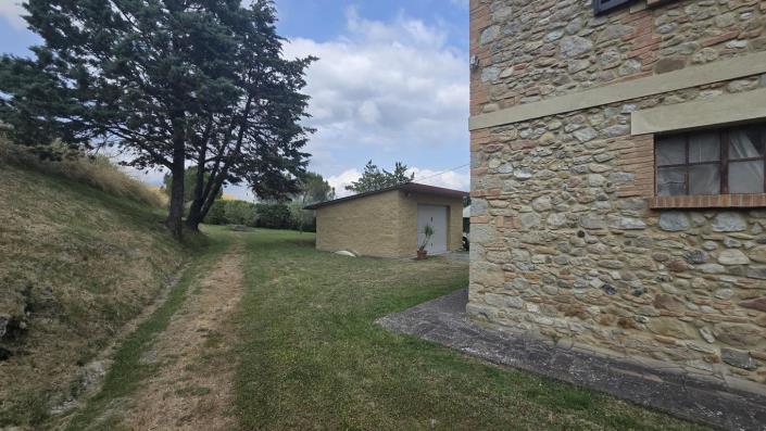 Image No.8-4 Bed Farmhouse for sale