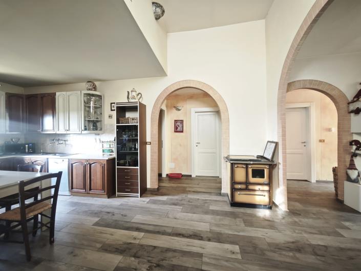 Image No.14-4 Bed Apartment for sale