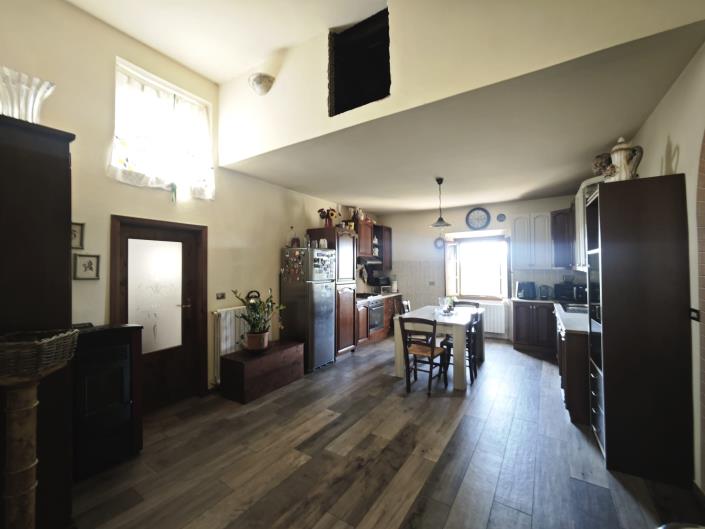 Image No.25-4 Bed Apartment for sale