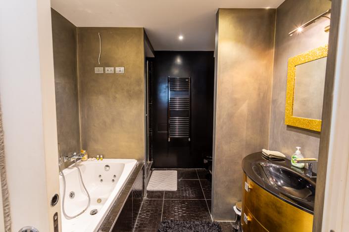 Image No.17-2 Bed Apartment for sale