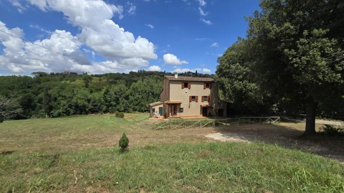 Image No.2-4 Bed Country House for sale