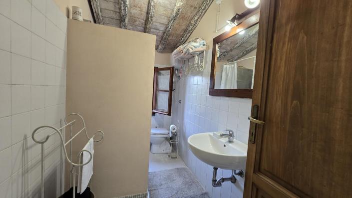 Image No.13-4 Bed Country House for sale