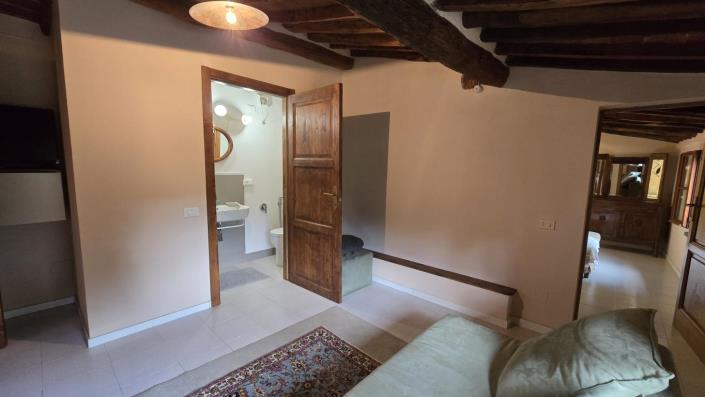 Image No.16-4 Bed Country House for sale