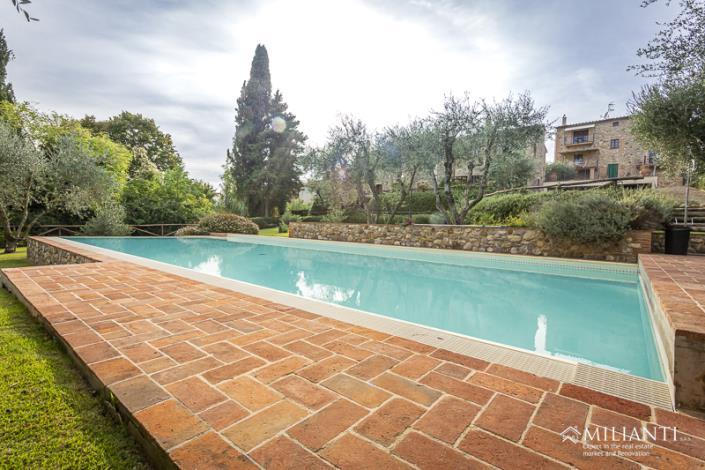 Image No.19-2 Bed Apartment for sale