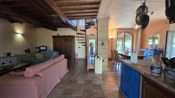 Image No.29-4 Bed Barn for sale