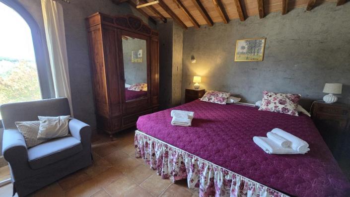 Image No.34-4 Bed Barn for sale