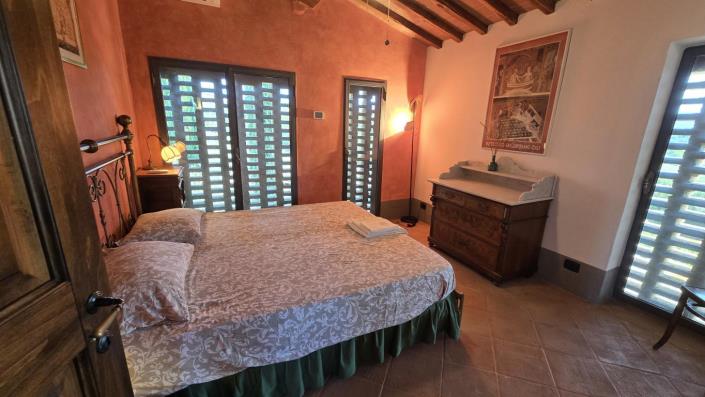 Image No.41-4 Bed Barn for sale