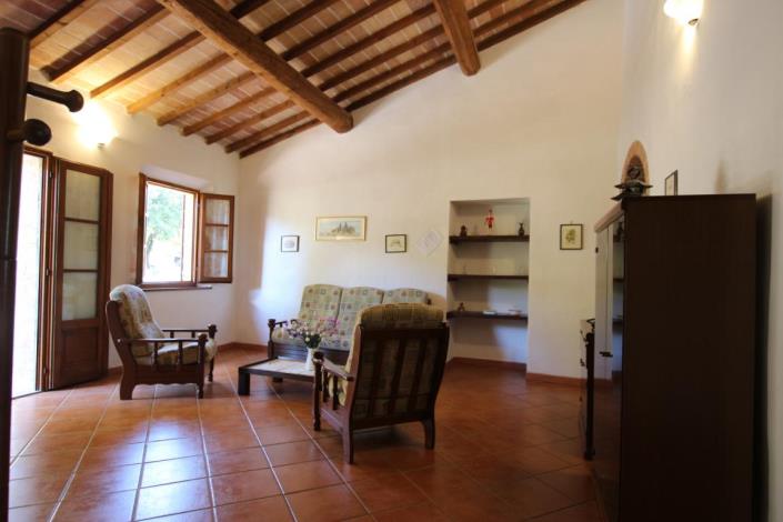 Image No.24-9 Bed Farmhouse for sale