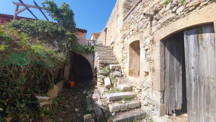 Image No.11-4 Bed Village House for sale