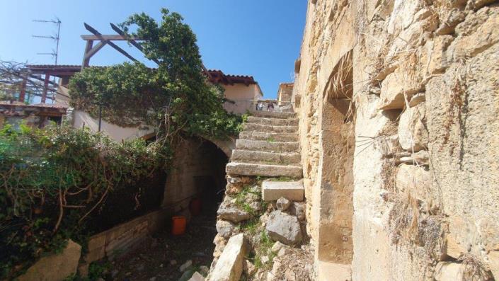 Image No.17-4 Bed Village House for sale