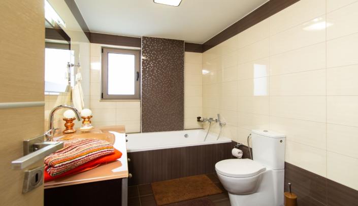 Image No.10-3 Bed Villa / Detached for sale