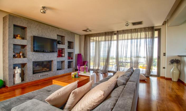 Image No.15-3 Bed Villa / Detached for sale