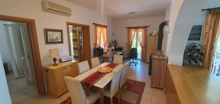 Image No.11-3 Bed Villa / Detached for sale