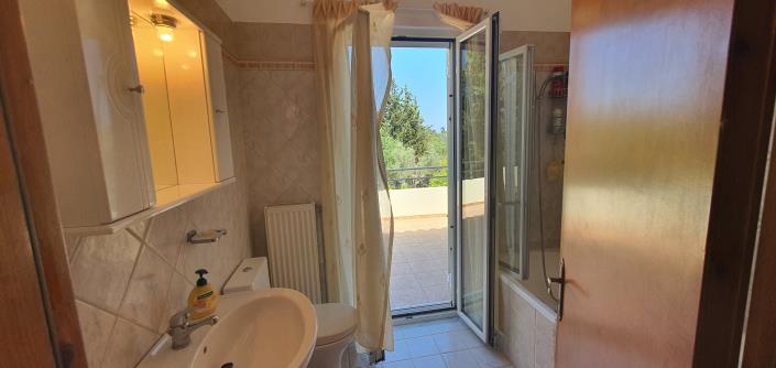 Image No.18-3 Bed Villa / Detached for sale