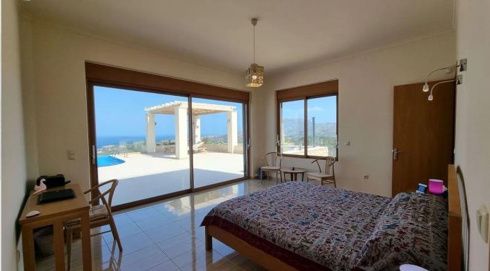 Image No.9-3 Bed Villa / Detached for sale