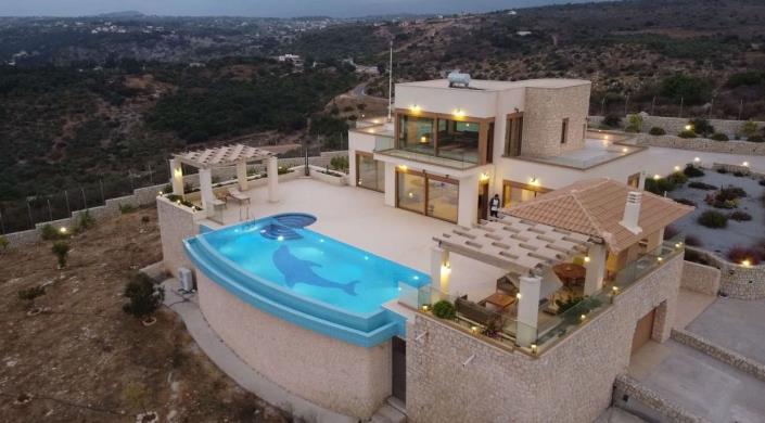 Image No.1-3 Bed Villa / Detached for sale