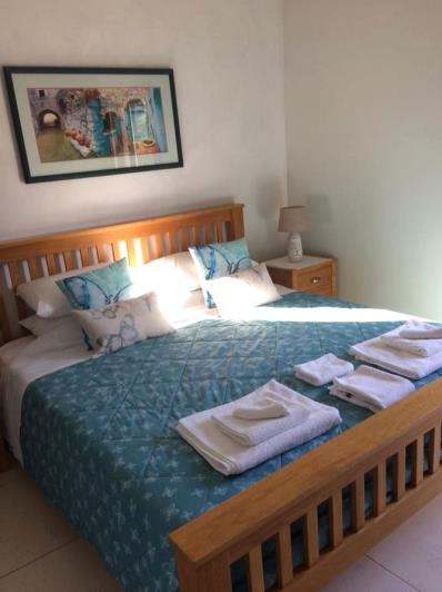 Image No.8-3 Bed Villa / Detached for sale