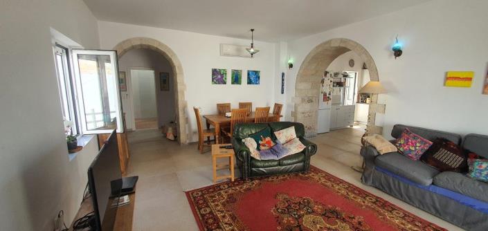 Image No.6-2 Bed House for sale