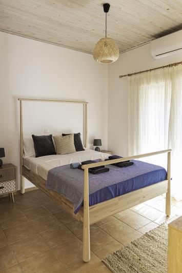 Image No.14-3 Bed Villa / Detached for sale