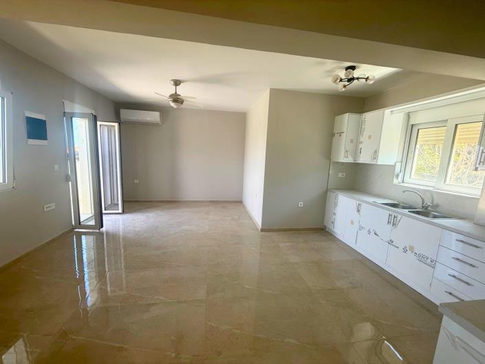 Image No.5-2 Bed House/Villa for sale