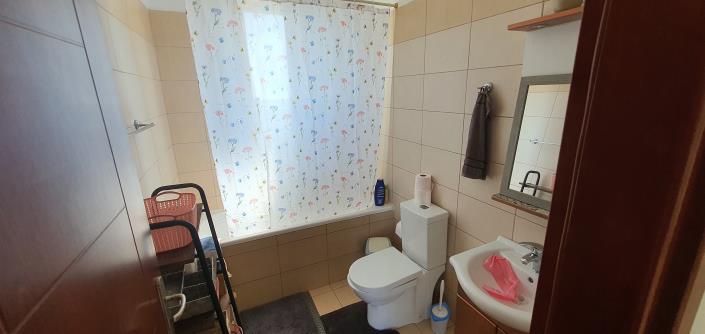 Image No.10-2 Bed Villa / Detached for sale