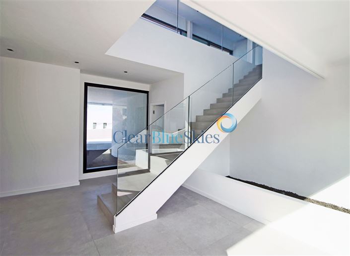 Image No.20-3 Bed Villa for sale