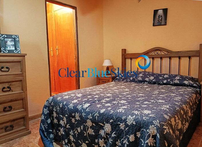 Image No.6-1 Bed Farmhouse for sale