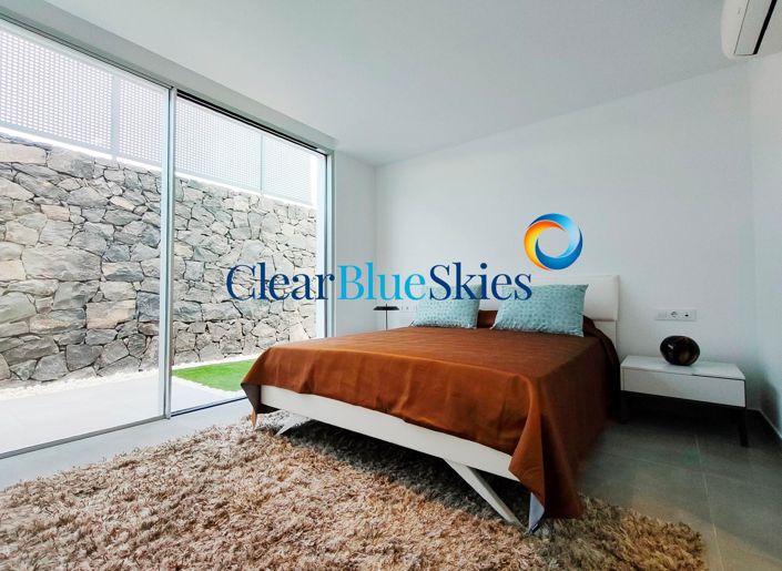 Image No.15-3 Bed Villa for sale