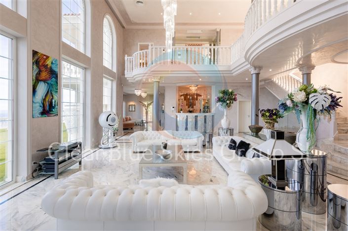 Image No.14-5 Bed Villa for sale