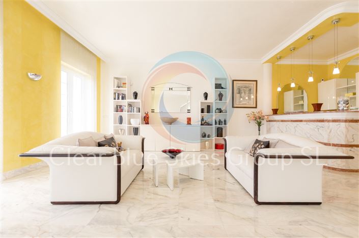 Image No.37-5 Bed Villa for sale