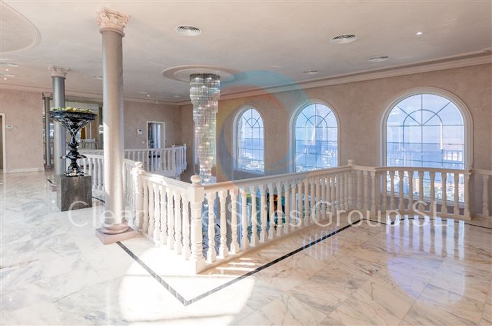 Image No.10-5 Bed Villa for sale