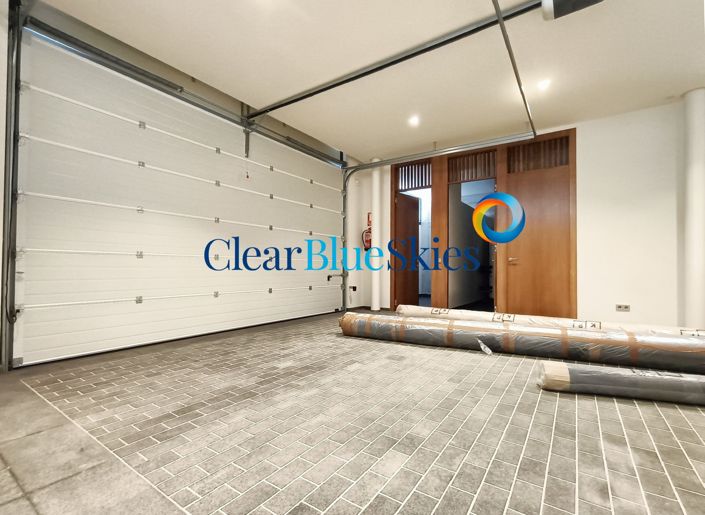 Image No.12-4 Bed Villa for sale