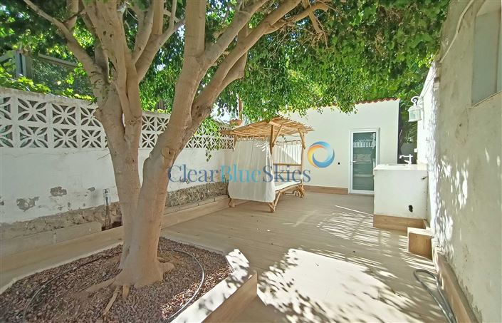 Image No.16-4 Bed House for sale