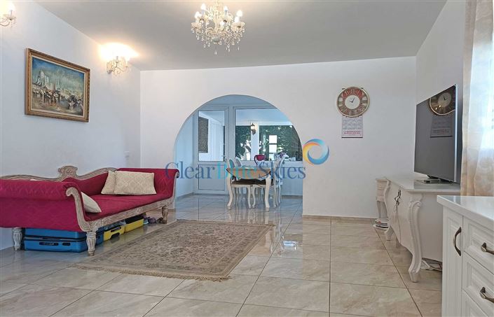 Image No.2-4 Bed House for sale