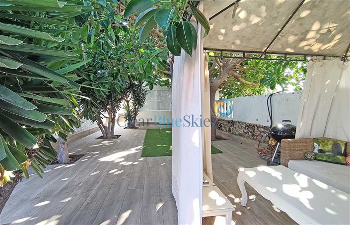 Image No.8-4 Bed House for sale