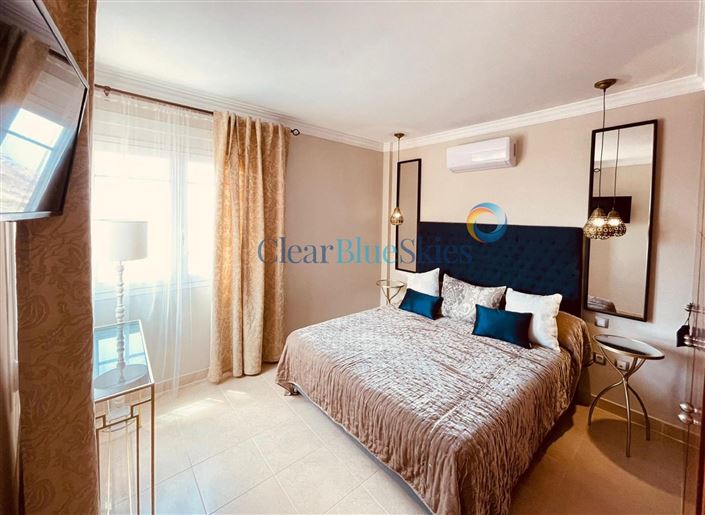 Image No.10-4 Bed Villa for sale