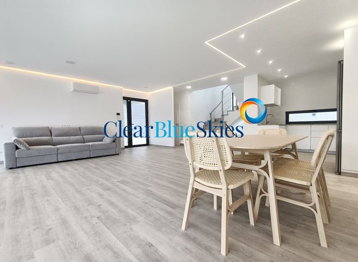 Image No.12-4 Bed Villa for sale