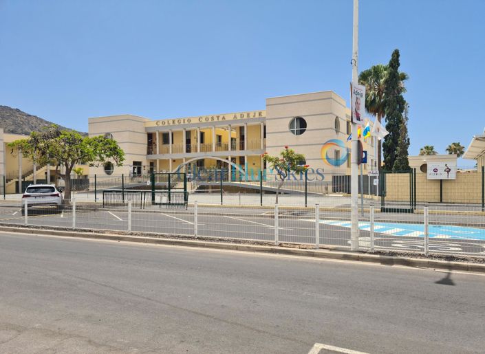 Image No.15-4 Bed House for sale