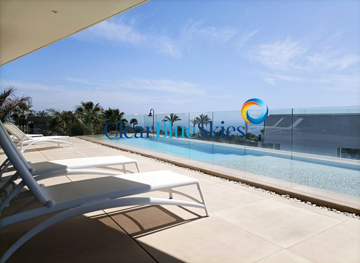 Image No.1-5 Bed Villa for sale