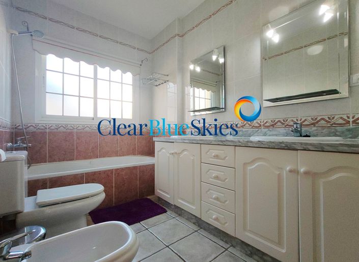 Image No.20-4 Bed Villa for sale