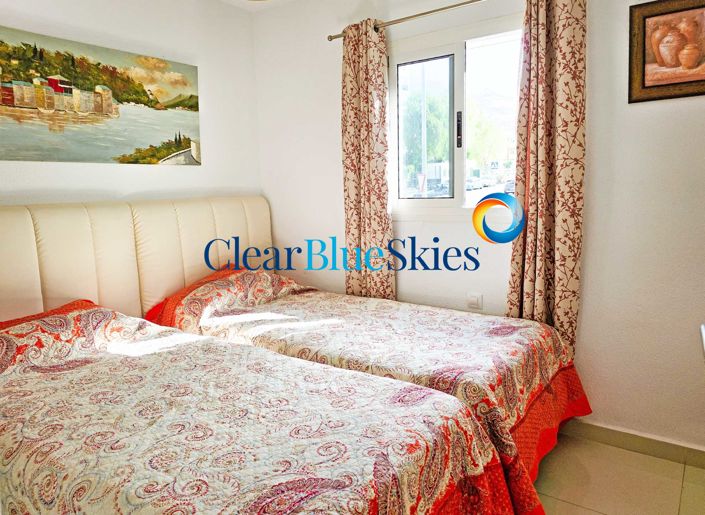 Image No.7-2 Bed House for sale