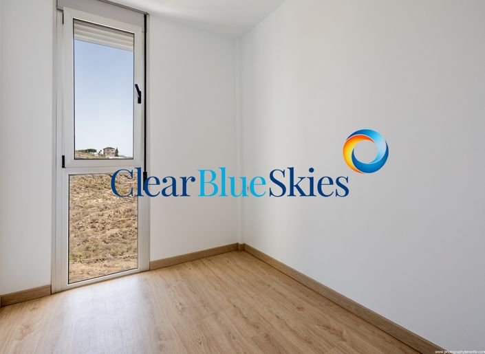 Image No.10-3 Bed Townhouse for sale