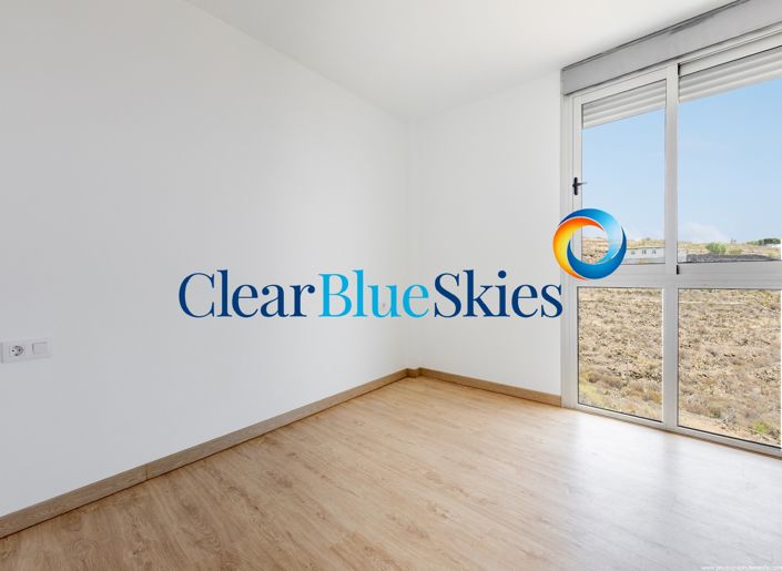 Image No.12-3 Bed Townhouse for sale