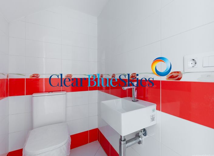 Image No.7-3 Bed Townhouse for sale